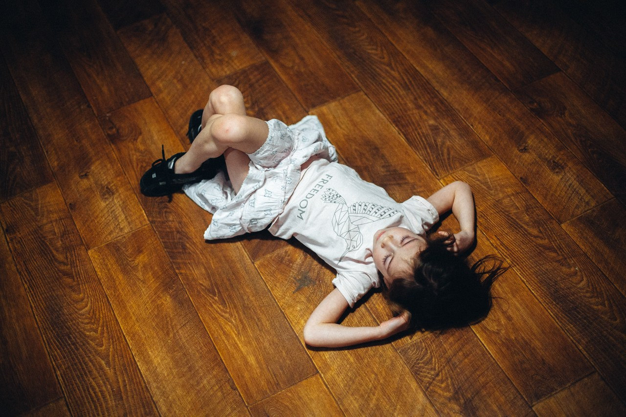 Дочка в студии. Фотограф Денис Денисов