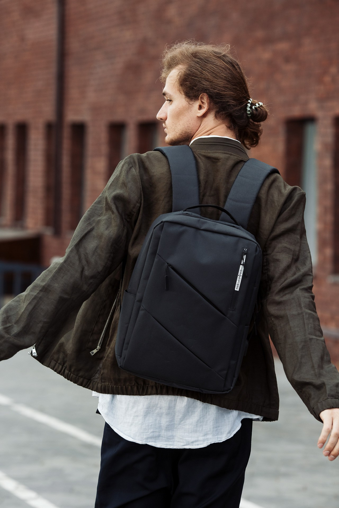 WB OZON Рюкзаки. Фотосъёмка для бизнеса — предметное фото, репортаж с мероприятий, портреты людей, съёмка интерьера и экстерьера