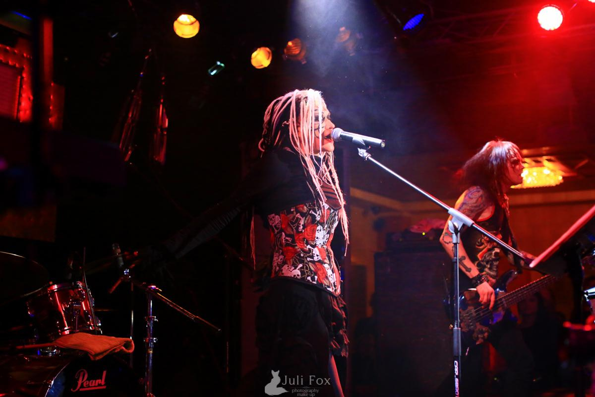 Репортажная фотосъемка во Владивостоке. Портретный, свадебный, репортажный фотограф во Владивостоке Юлиана Джули Фокс