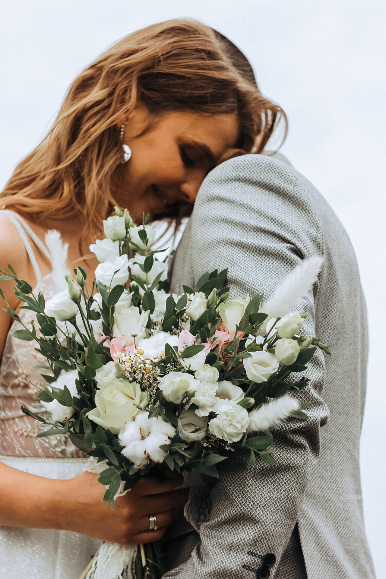 Свадебная фотосессия красивой пары в Новосибирске недорого. Семейный фотодуэт Ирина и Николай Власьевы. Фотосессии в Новосибирске