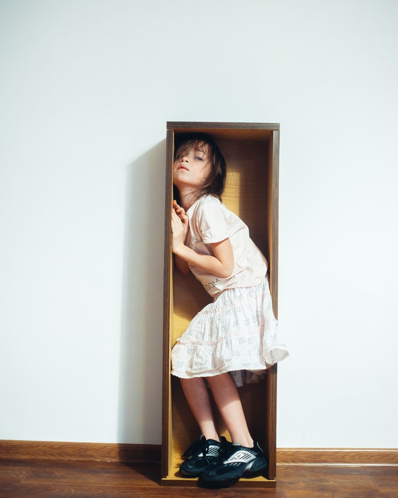 Дочка в студии. Фотограф Денис Денисов