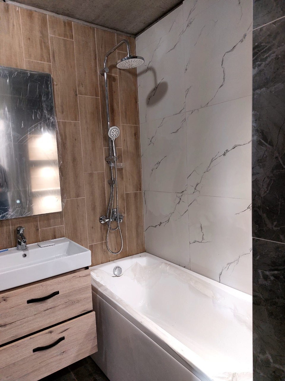 Ванная комната (ул. Натана Рахлина д. 15/1). Ремонт санузла, туалета, ванной под ключ в Казани. Укладка плитки