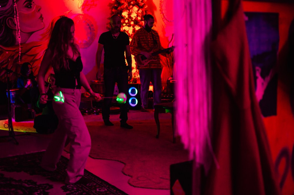 | АРТ-ДЖЕМ ОХАНА 108.6 — 01.12.24 |. Фотограф Ольга Дзюба. Фототерапия как зеркало души. КМВ