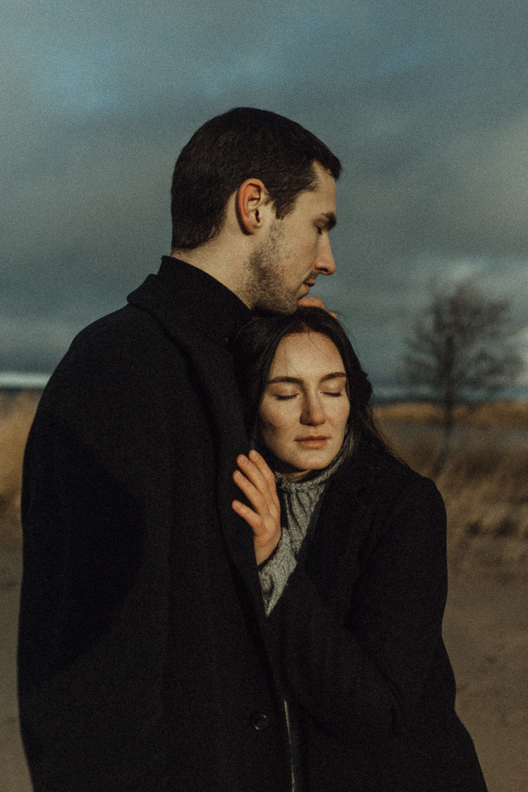 Дождь и солнце (Юля + Илья). Лайфстайл фотограф в Чебоксарах и Санкт-Петербурге Тоня Бекнёва