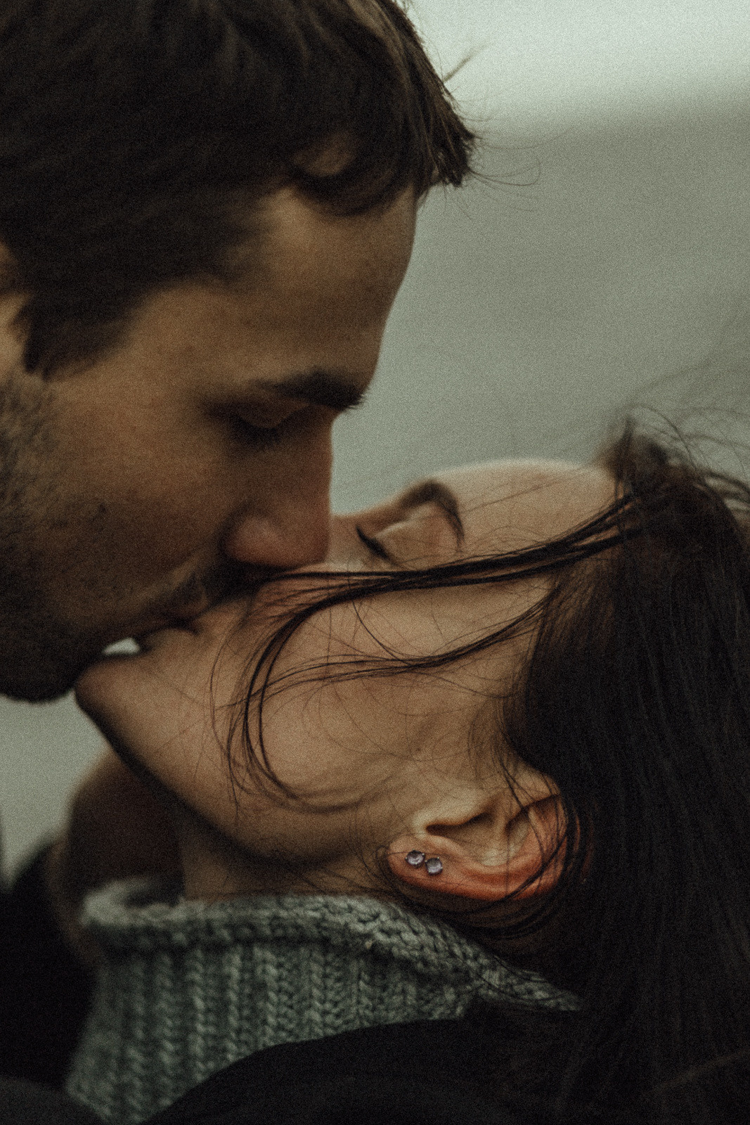 Дождь и солнце (Юля + Илья). Лайфстайл фотограф в Чебоксарах и Санкт-Петербурге Тоня Бекнёва