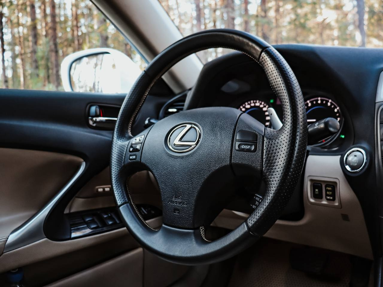 Фотосессия «Тандем инь‑ян: Mazda & Lexus». Душевный фотограф в Ноябрьске