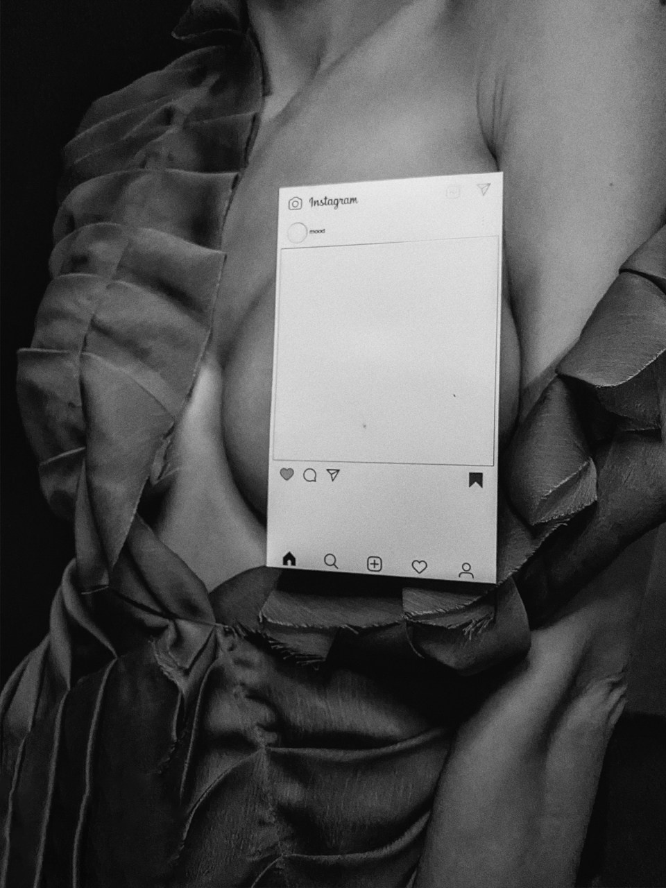 Современная концептуальная фотография о теле, уязвимости и идентичности. Визуальная практика на стиле честности, пост-иронии и искусства.Рекламная фотография, Концептуальная фотография, Современный художник, Психология, Коммерческий фотограф, Репортажный фотограф, Стрит фотография, Арт, Сюрреализм, Мобильная фотография, Снято на айфон, Дима Бурза