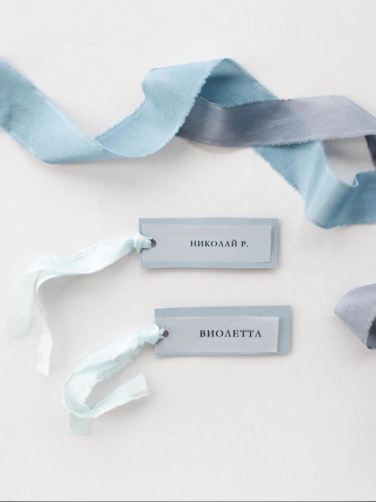 Карточки гостей, от 100 руб. Дизайнер полиграфии в Санкт-Петербурге. Заказать свадебные приглашения, подарочные сертификаты, полиграфию для бизнеса, шелковые ленты