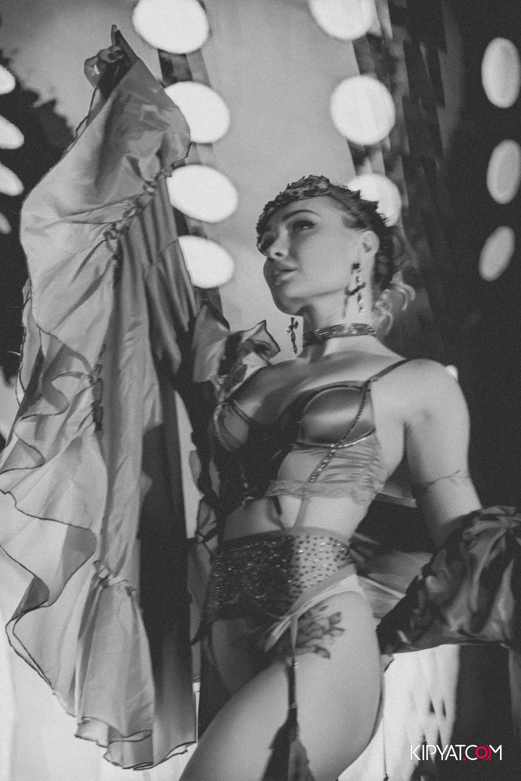 FITNESS ЁЛКА в ночном клубе SANTA BARBARA. КИПЯТКОМ АЛМАТЫ!