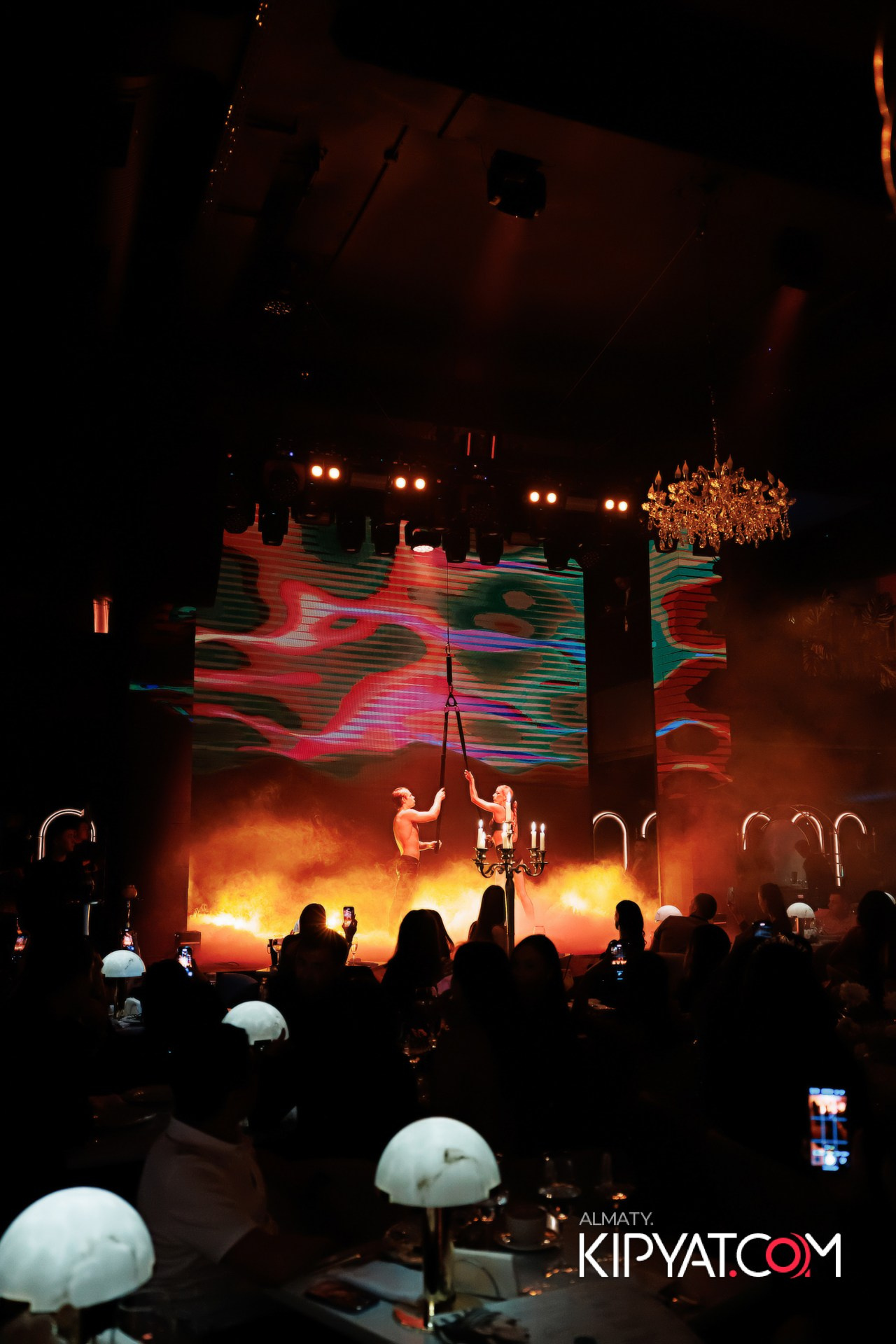 QUEEN. КИПЯТКОМ АЛМАТЫ!