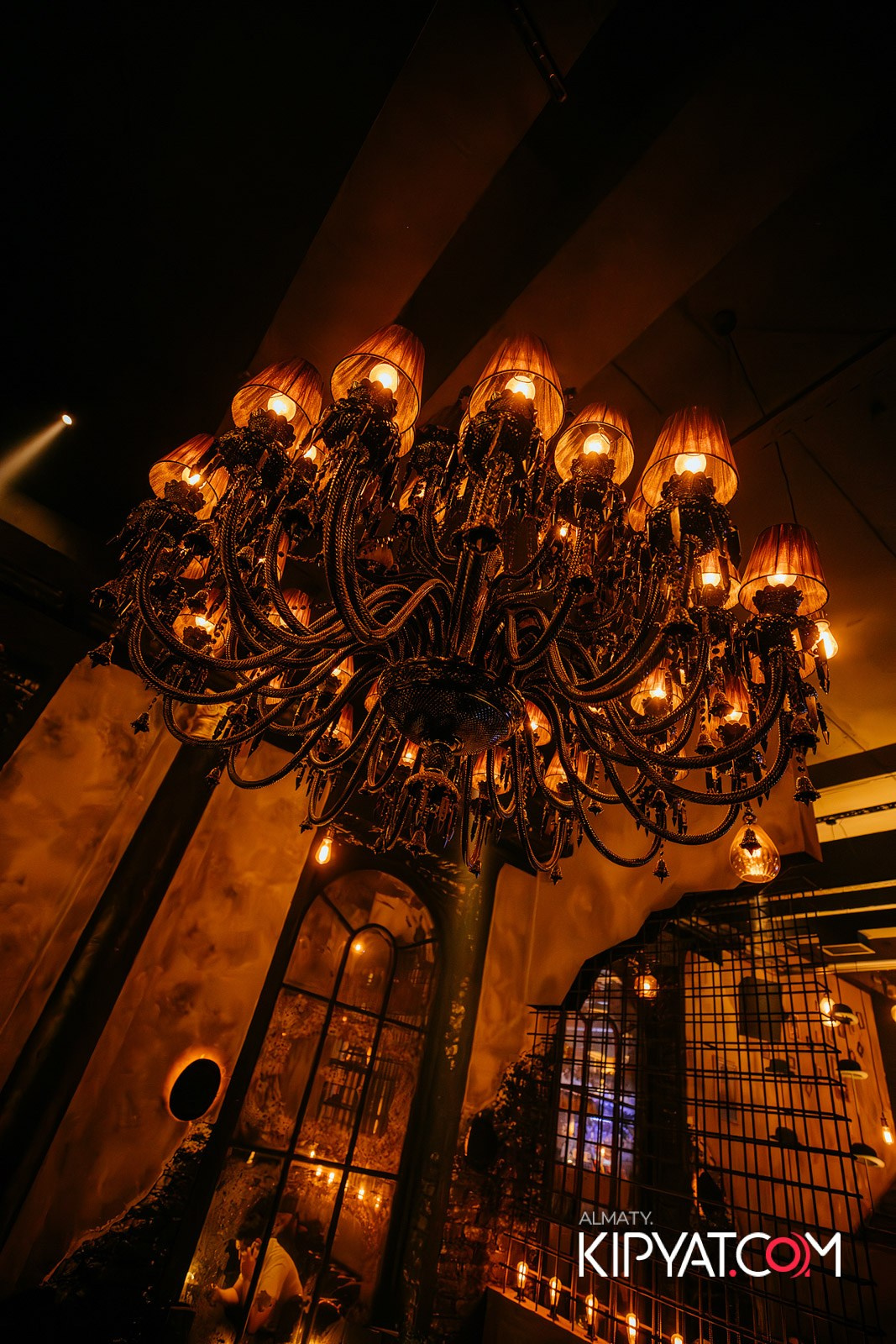 TANGIERS LOUNGE НА ПАНФИЛОВА. КИПЯТКОМ АЛМАТЫ! Фотосъемка мероприятий в Алматы