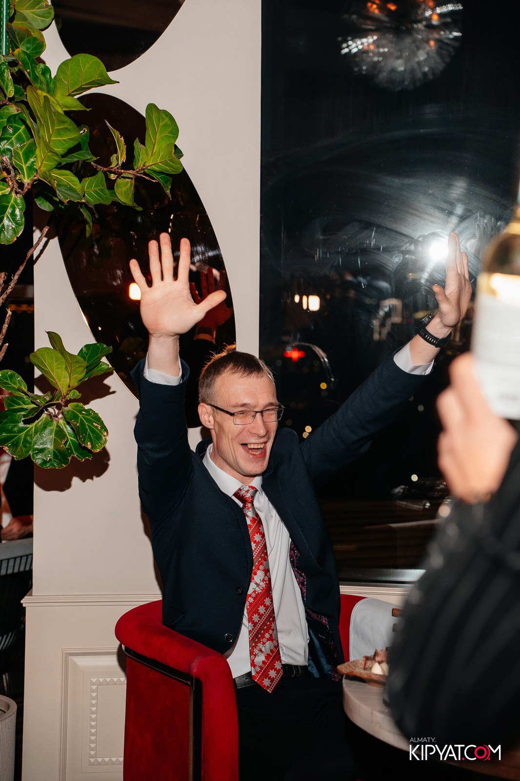 РЕСТОРАН BARFLY. КИПЯТКОМ АЛМАТЫ!