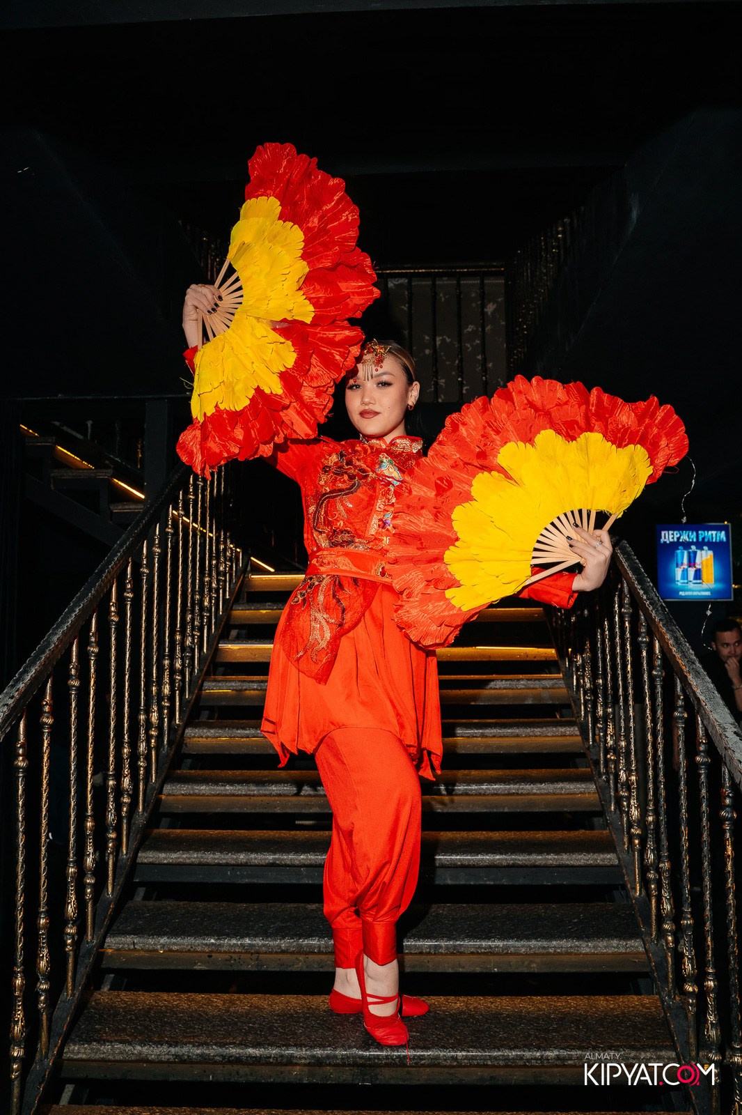 CHINA PARTY RETRO HIT. КИПЯТКОМ АЛМАТЫ!