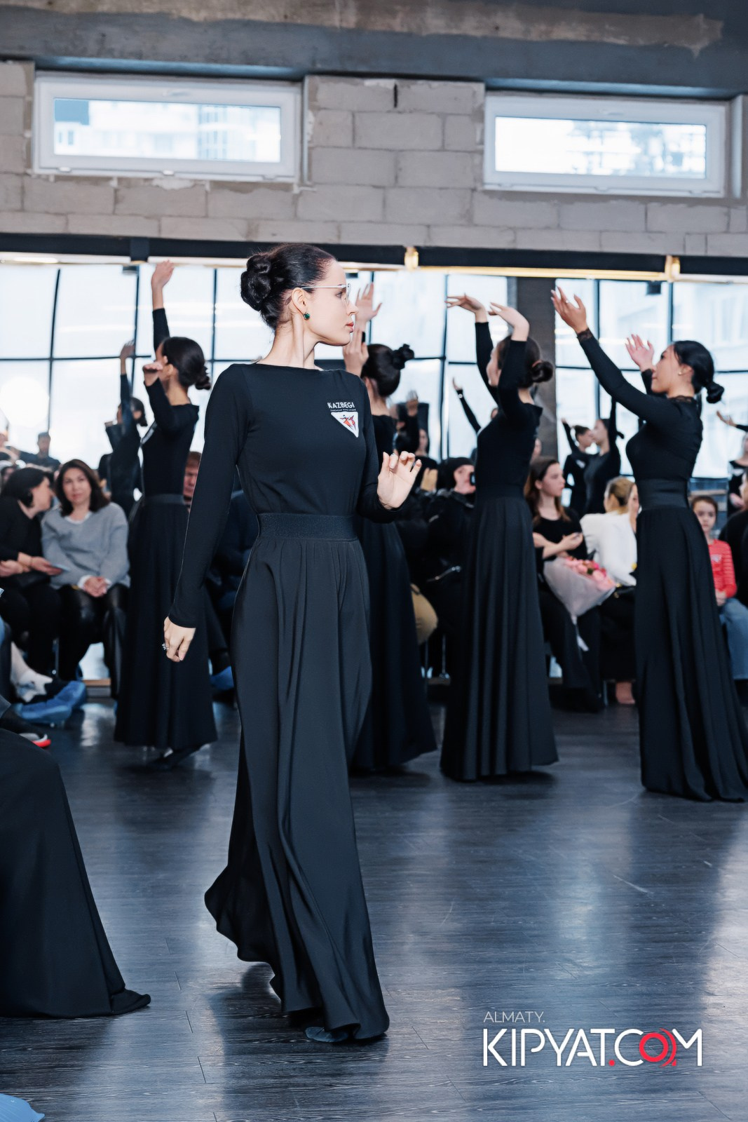 BLOCKBUSTER ТАНЦЕВАЛЬНАЯ АКАДЕМИЯ. КИПЯТКОМ АЛМАТЫ!