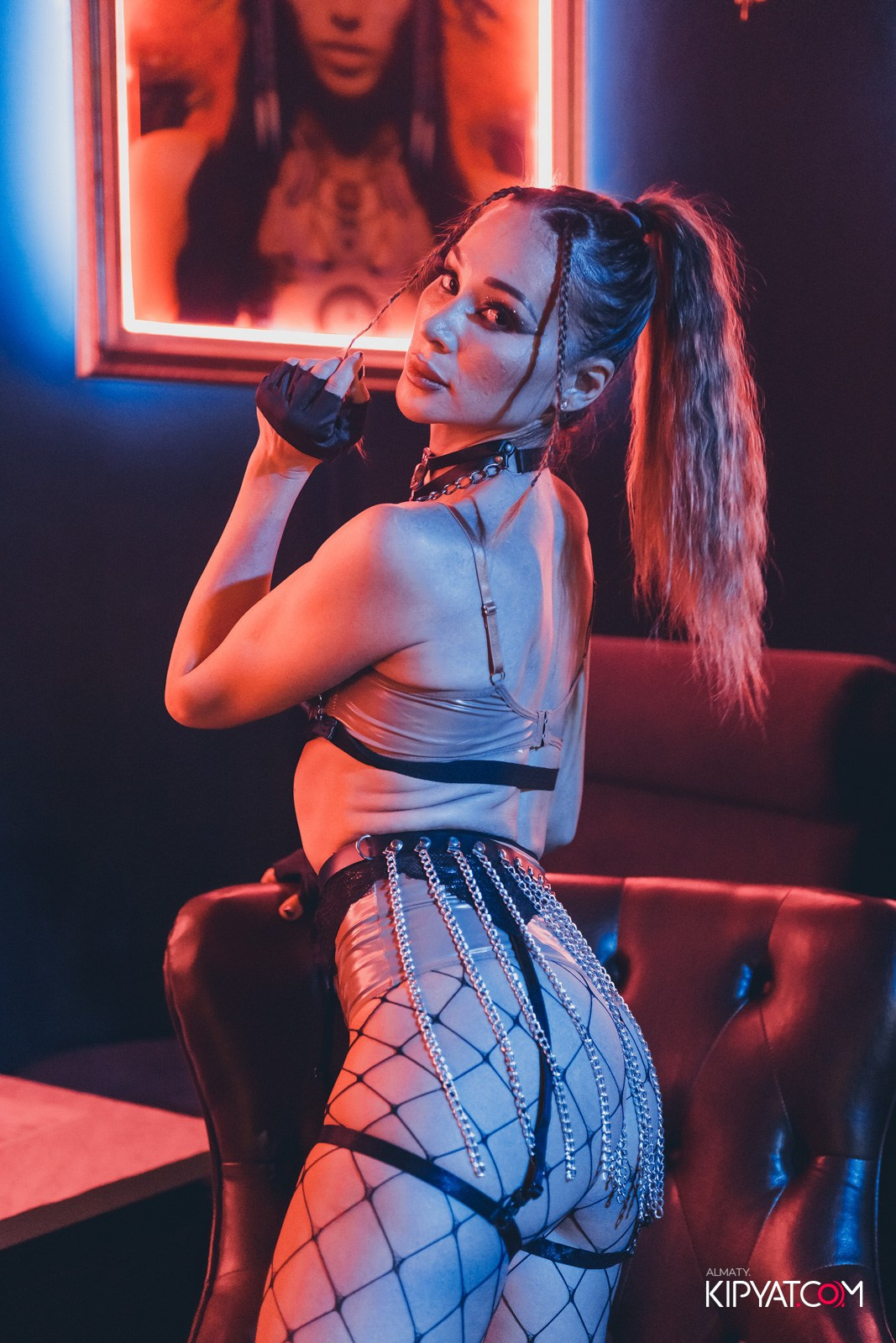 UYAT EMES BAR. КИПЯТКОМ АЛМАТЫ!