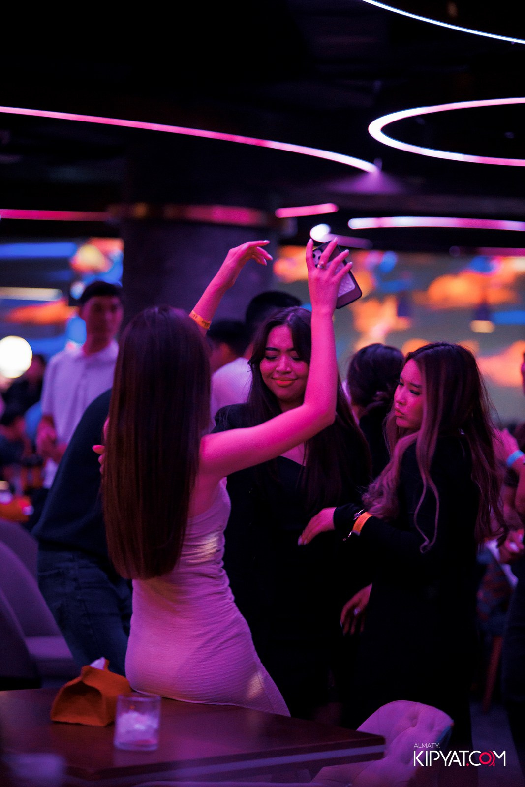 EVENT BAR. КИПЯТКОМ АЛМАТЫ!