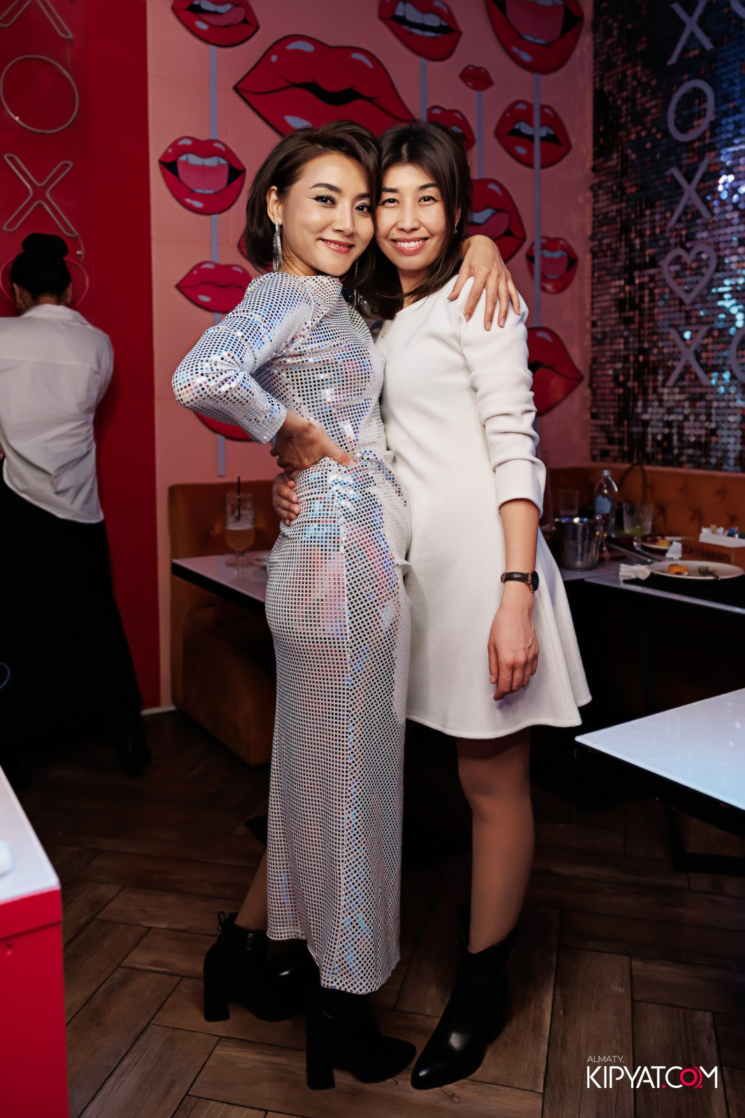 ЗАЯ, НА БИС. КИПЯТКОМ АЛМАТЫ!