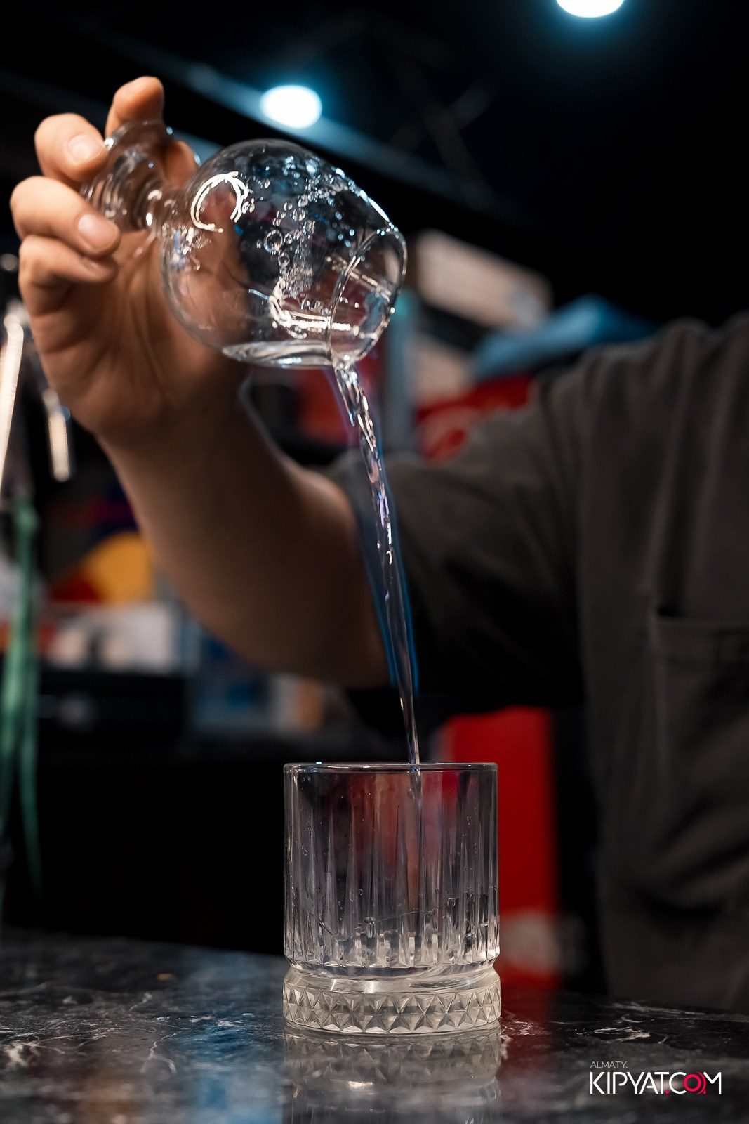 КАРАОКЕ РОЯЛЬ COSMO. КИПЯТКОМ АЛМАТЫ!