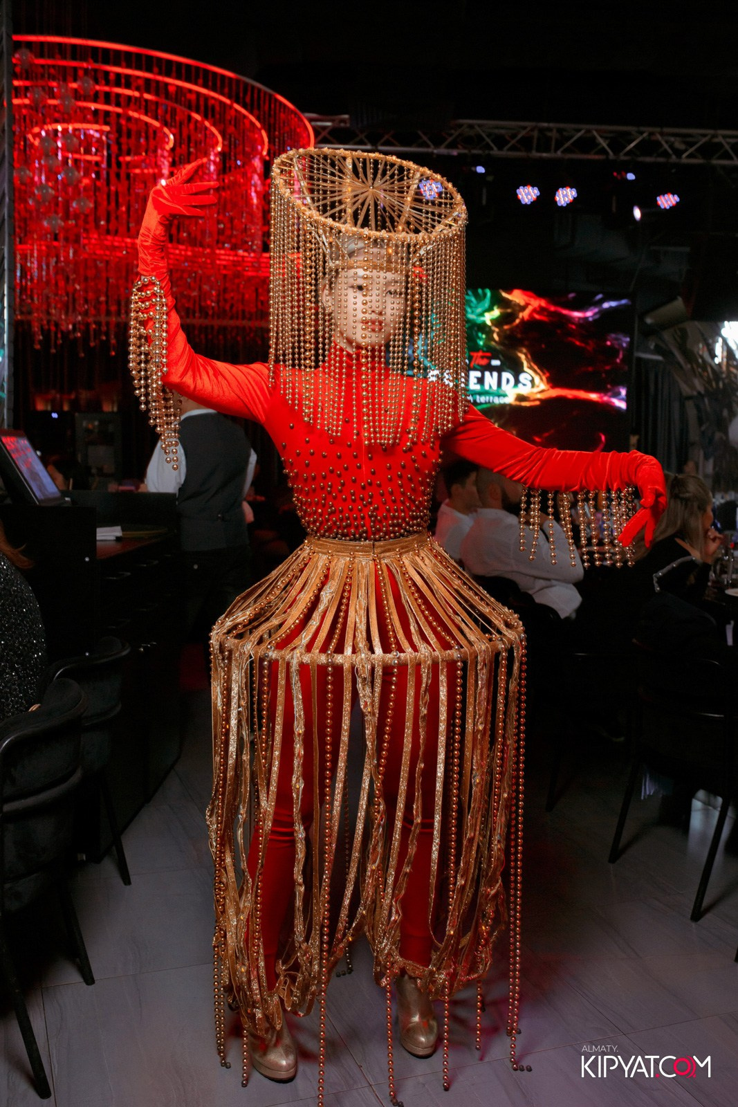 FRIENDS BAR & TERRACE. КИПЯТКОМ АЛМАТЫ!