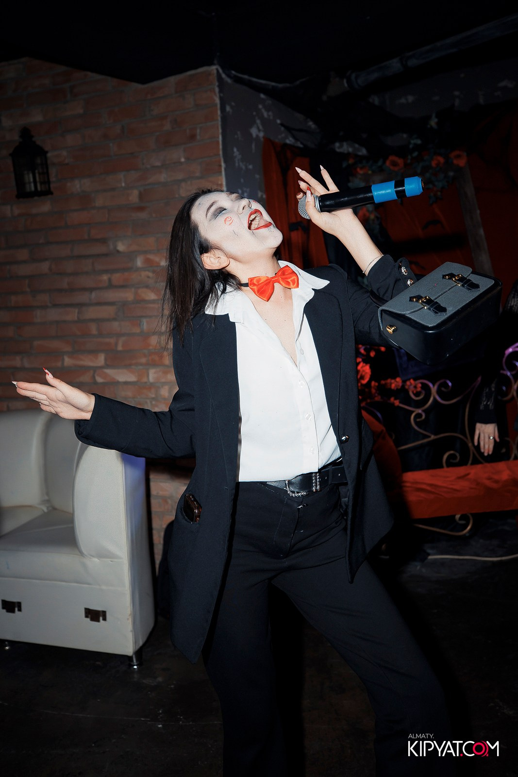 МУЗЫКАЛЬНОЕ ЛОТО В HIT RETRO. КИПЯТКОМ АЛМАТЫ!