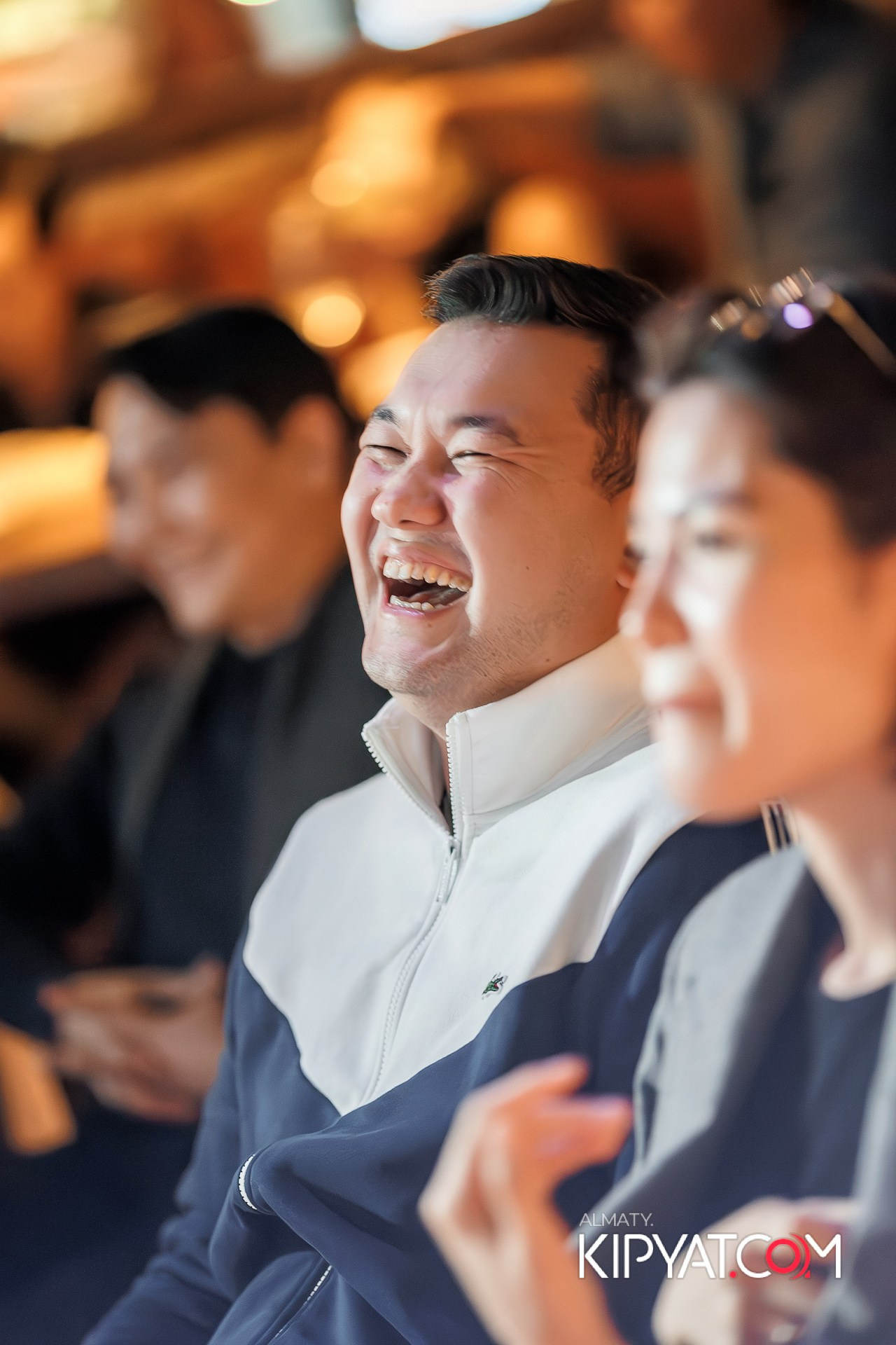 СОЛЬНЫЙ СТЕНДАП КОНЦЕРТ АЛЕКСАНДРА МЕРКУЛЬ. КИПЯТКОМ АЛМАТЫ!