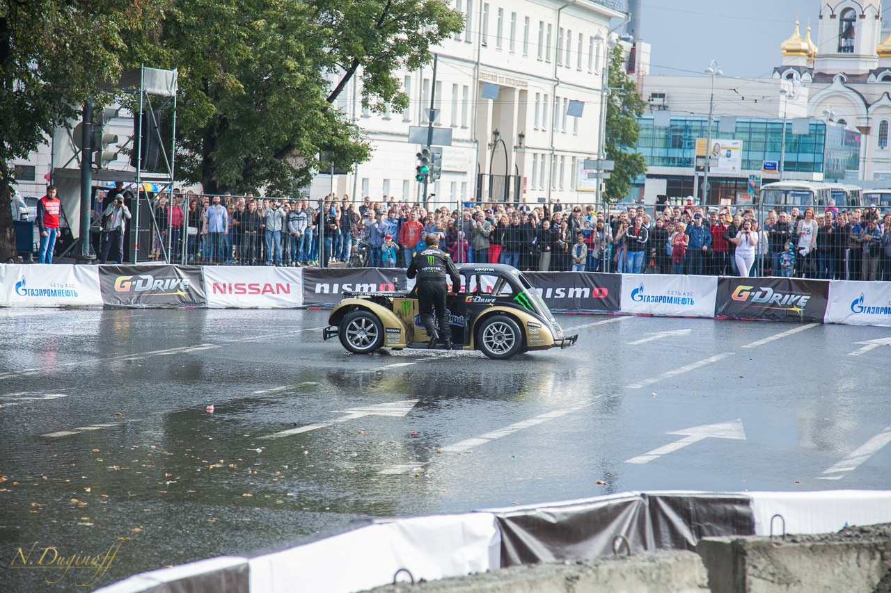 Nissan Nissmo Drive. Профессиональный фотограф Дугинов Николай | Екатеринбург