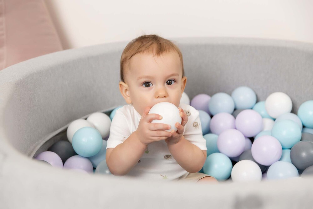 День рождения в студии. Репортажный фотограф Ольга Кочетова в Москве