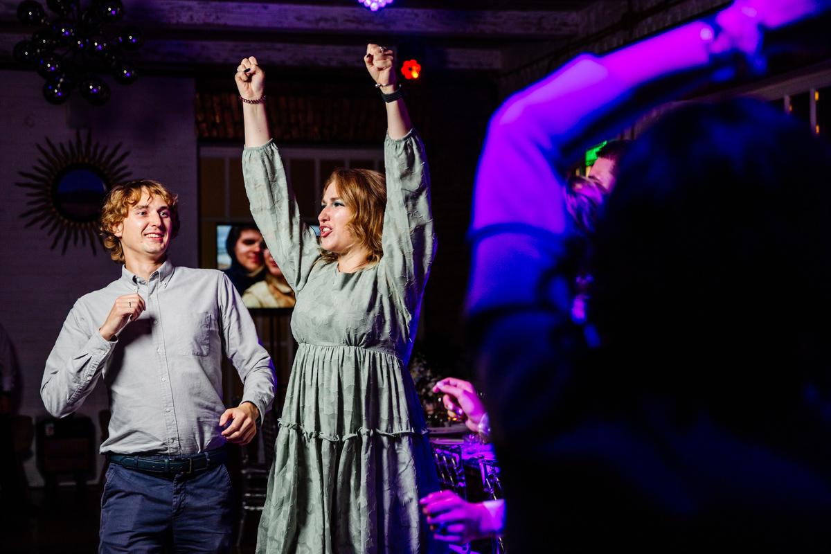 Свадебная вечеринка в LOFT#4. Репортажный фотограф Ольга Кочетова в Москве