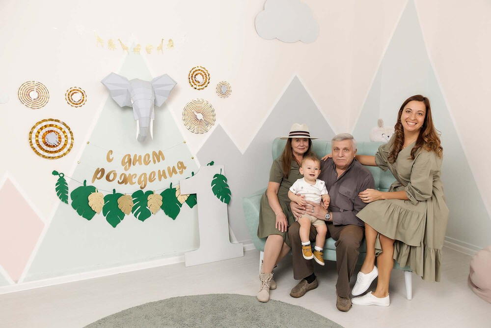 День рождения в студии. Репортажный фотограф Ольга Кочетова в Москве