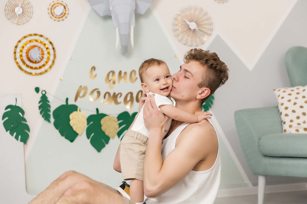 День рождения в студии. Репортажный фотограф Ольга Кочетова в Москве