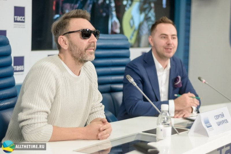 СЕРГЕЙ ШНУРОВ. Магия музыки в кадре: Концертная Фотография