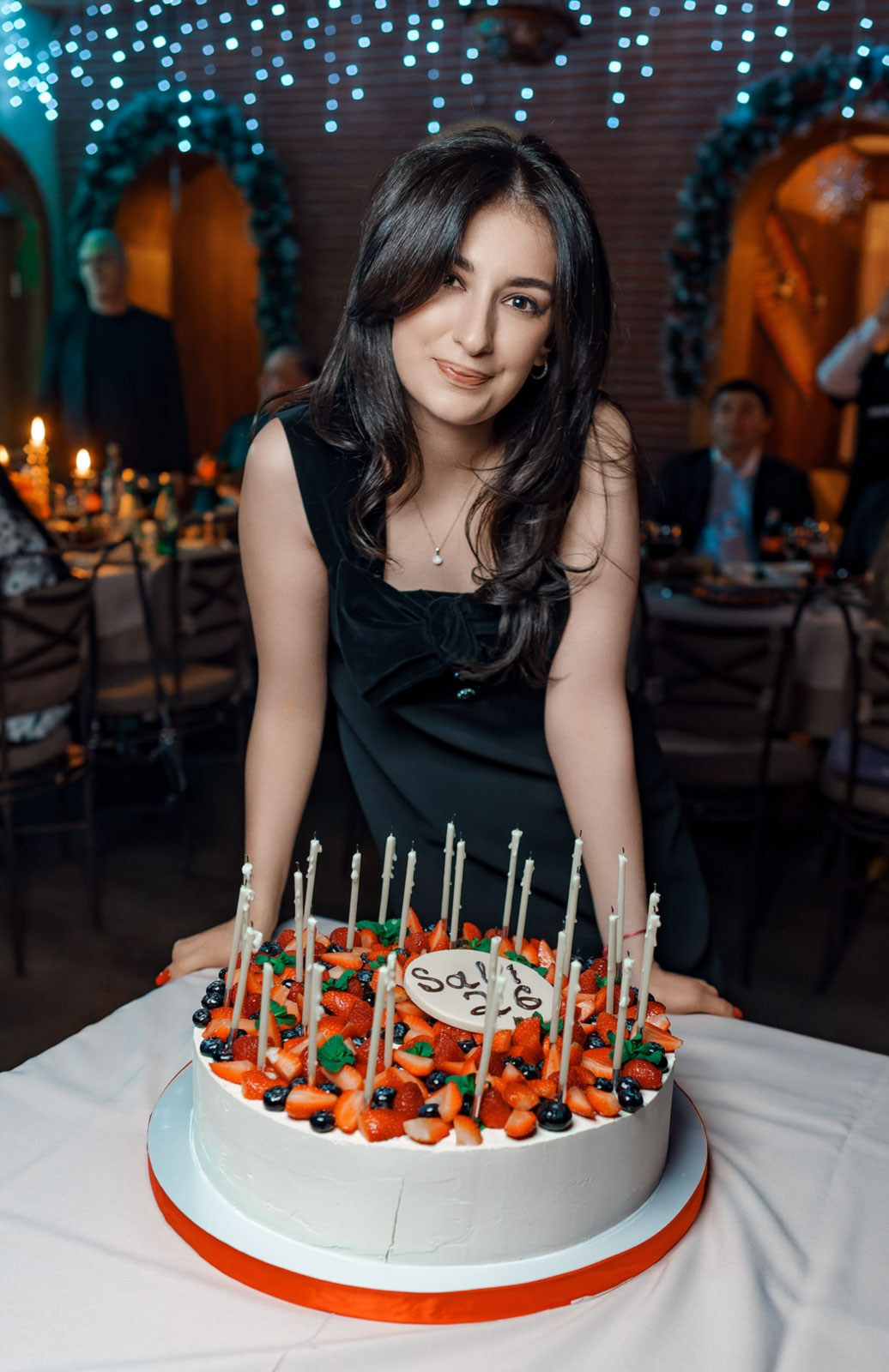 ДНИ РОЖДЕНИЯ ВЗРОСЛЫХ. Фотограф и видеограф для бизнеса в Москве — фуд, рестораны, интерьер, контент | Sizov Studio