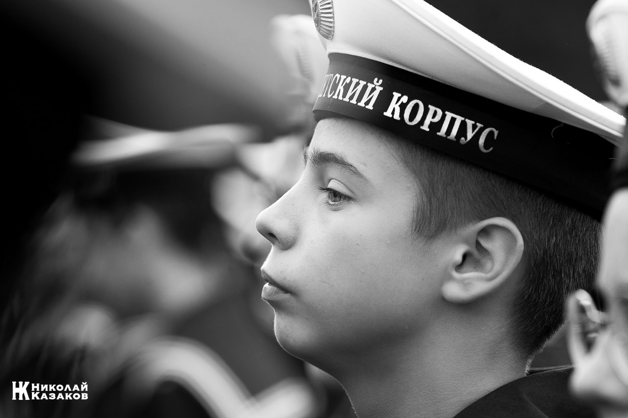 Эмоциональный портрет юного  кадета во время принятия присяги в Кронштадте.