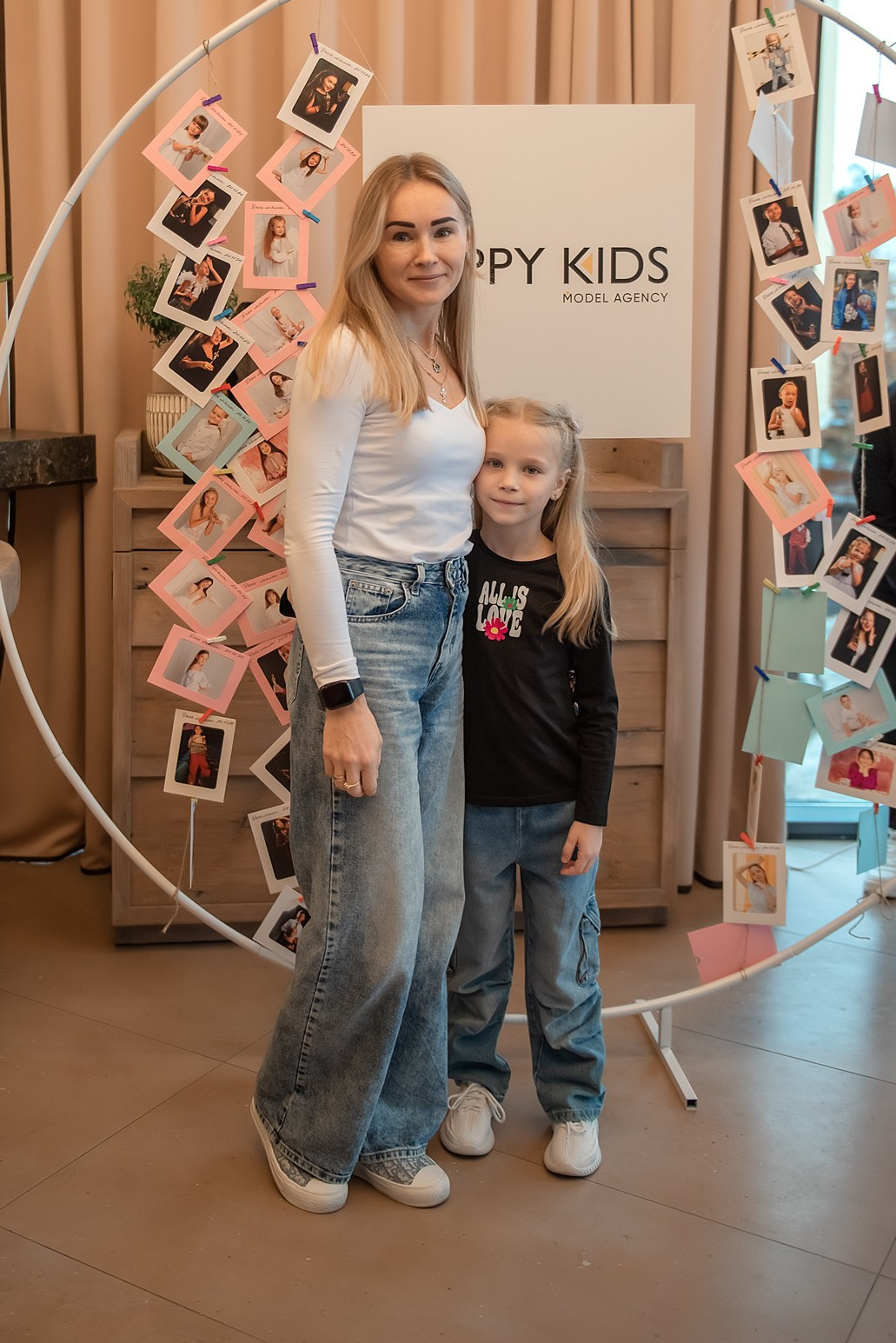 HAPPYkids дефиле в день мамы. Семейный и коммерческий фотограф в Сочи Александр Бодунов
