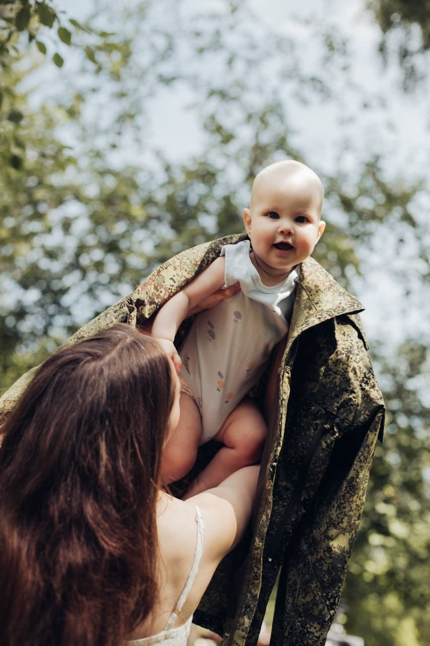 Фотовыставка ZA ЛЮБОВЬ. «Жены Героев. Алтайский Край»