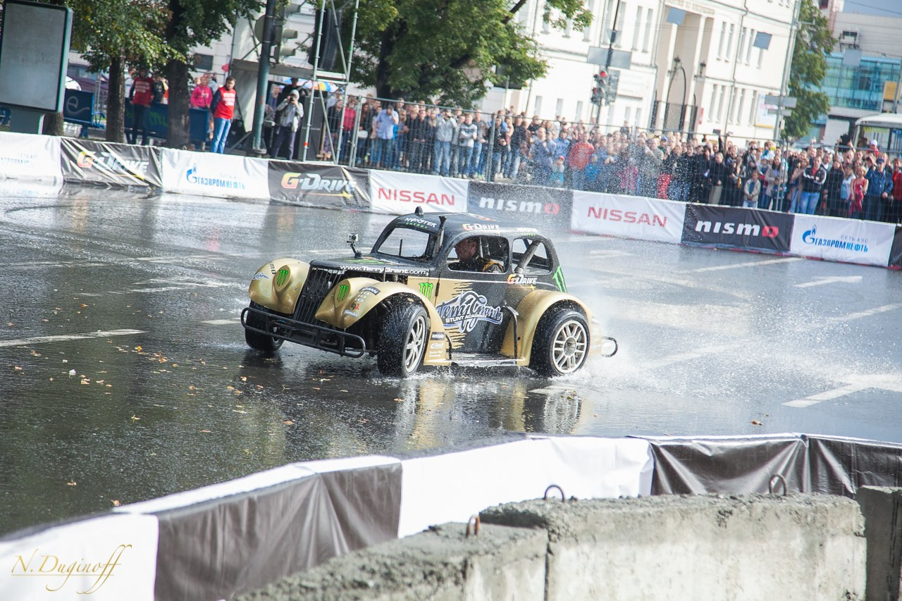 Nissan Nissmo Drive. Профессиональный фотограф Дугинов Николай | Екатеринбург