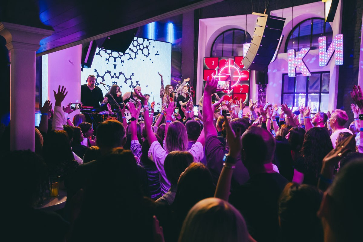 Концерт LINDA в РУКИ ВВЕРХ БАР в Ростове-на-Дону