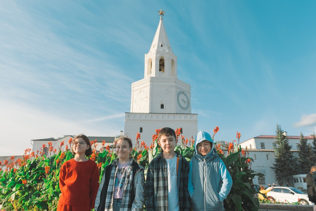 Фотопрогулка одноклассников. 2 класс
