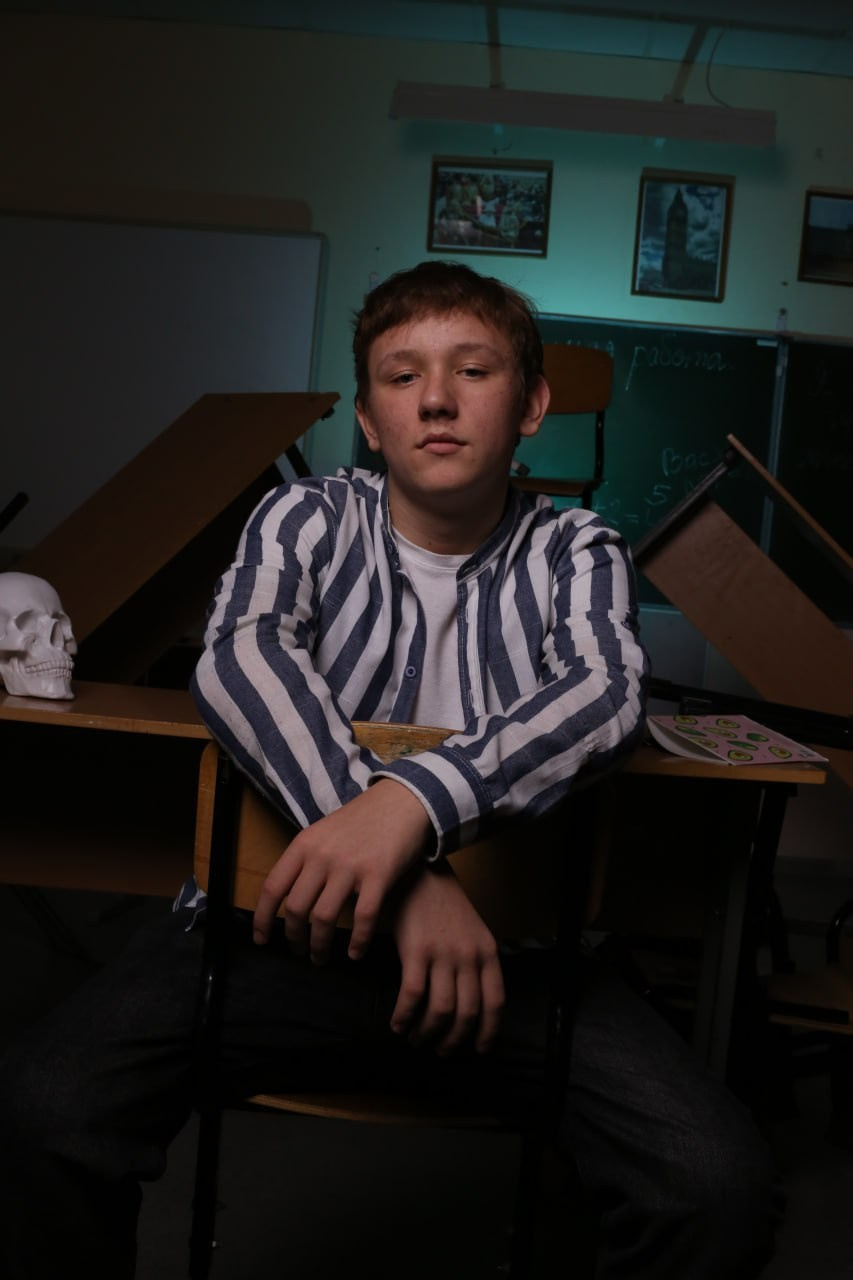 Заказать выпускной школьный альбом Тюмень. Выпускные альбомы в Тюмени для школ, садов, вузов спортивных секций