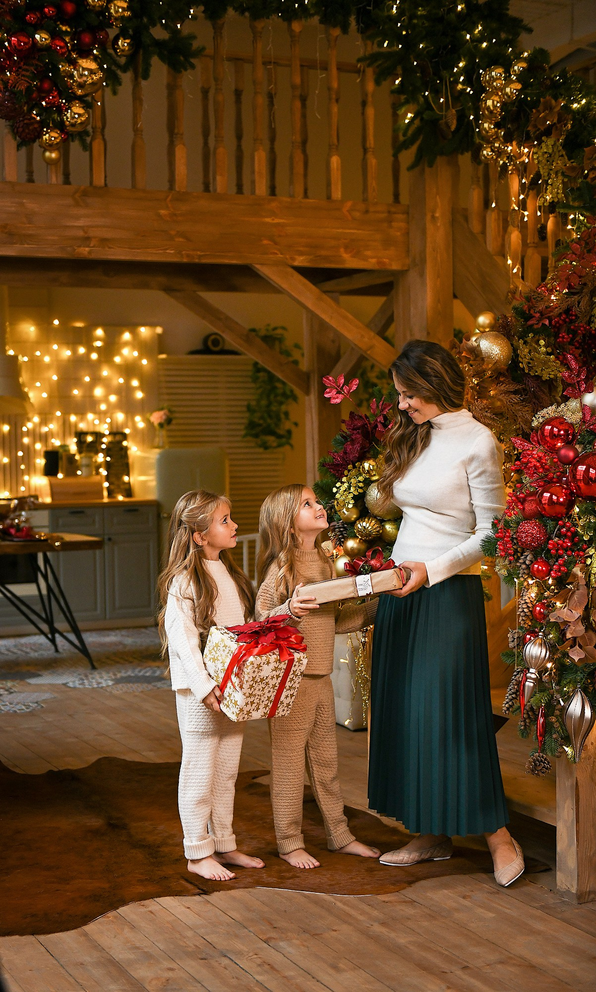 Катюша, Анечка и Людмила. Студия Famous. Портретный и контент фотограф в Воронеже Елена Николайчик
