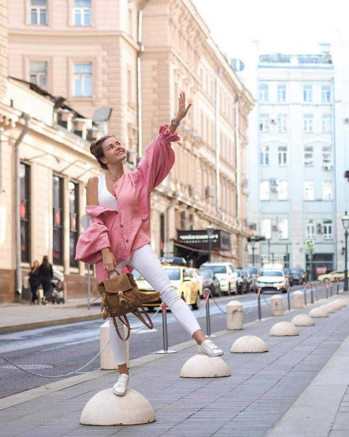 Уличная фотосъемка — московский двор с характерной архитектурой