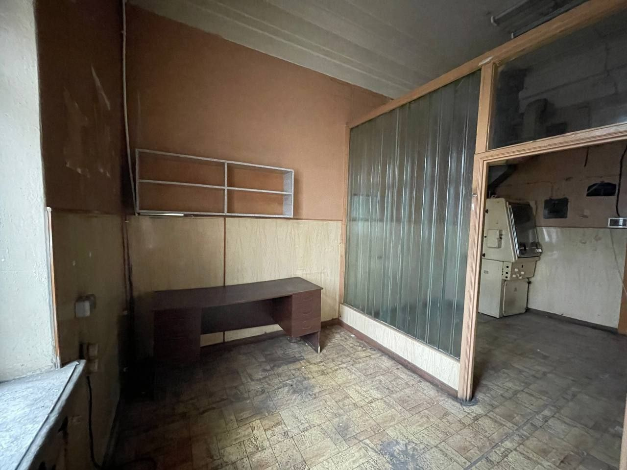 Стеклянная. Кино в НИИ СНЕГИРИ (Very Strong Place) — Москва