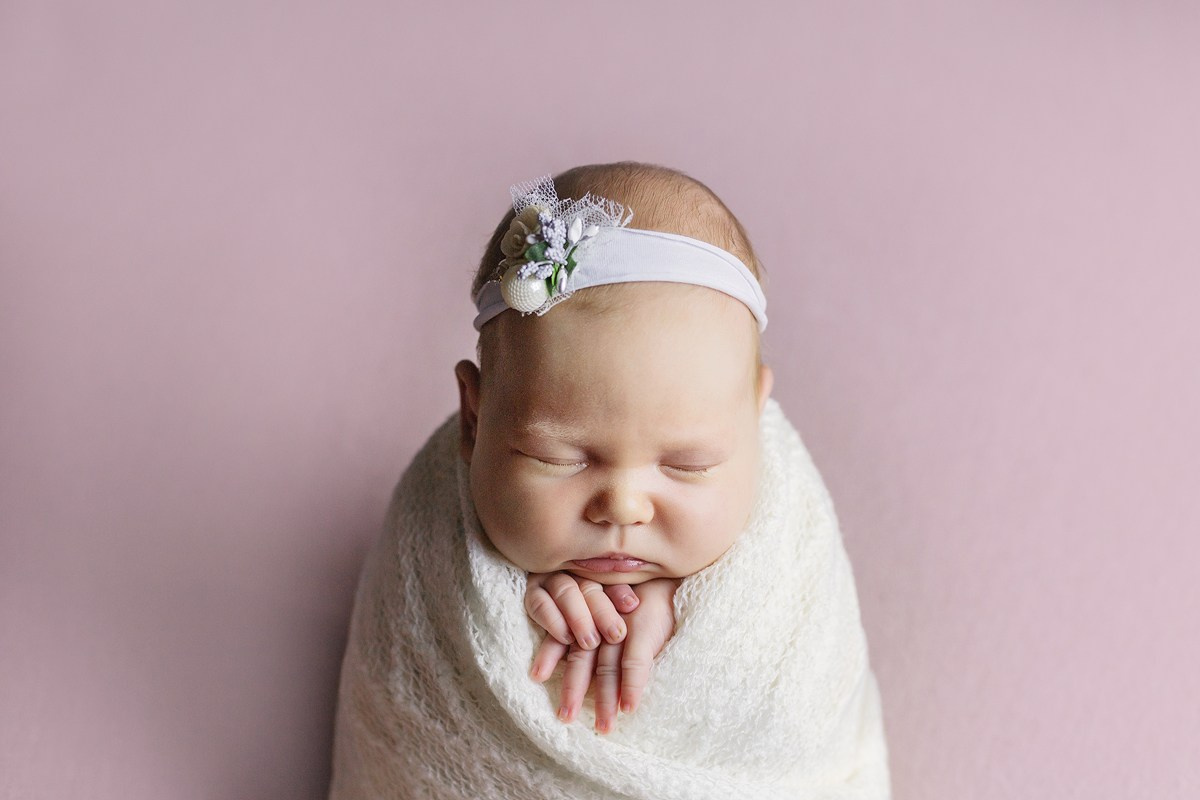 Съемка новорожденных. Фотограф новорожденных малышей Ирина Шайнурова