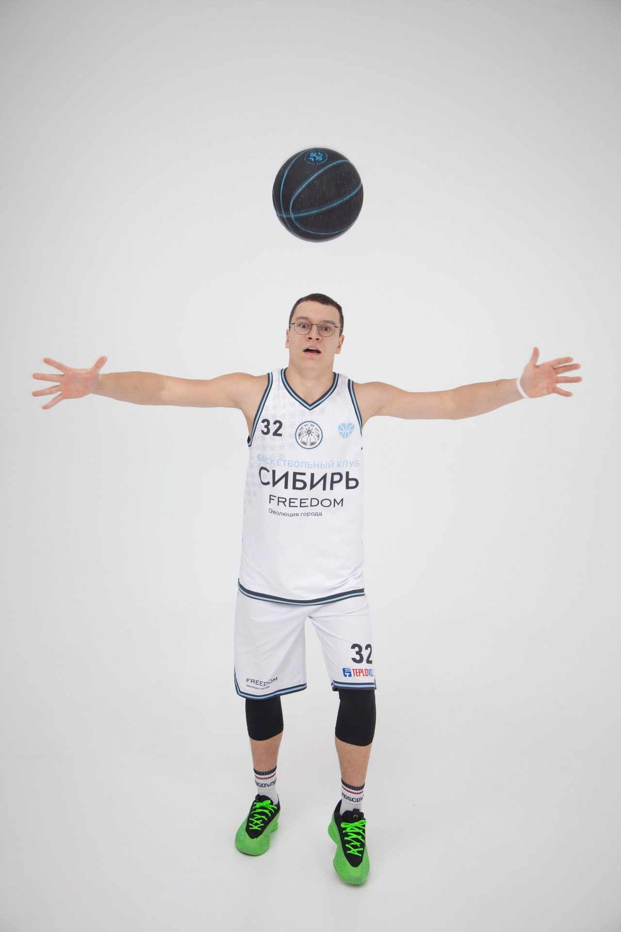 СТУДИЙНАЯ СЪЕМКА. Фото. Спортивный фотограф, трансляция, звук и свет в Новосибирске