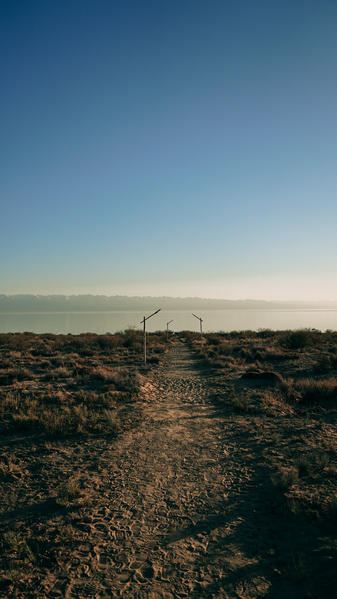 Кыргызстан. Человек с фотокамерой