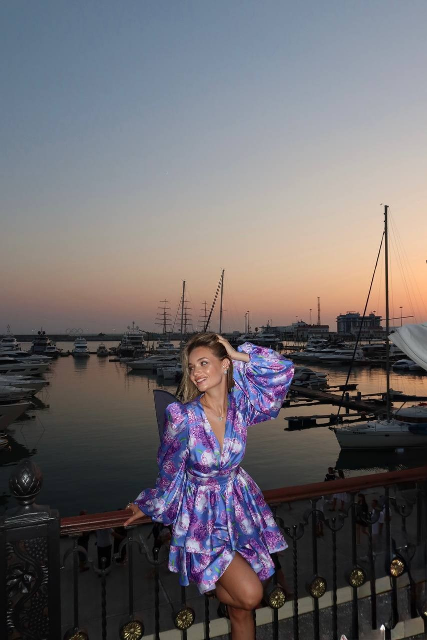 Виктория Н Размер ХS, Рост 165, Параметры 85/62/88. LUNAPRO Дом стильных, сборных и индивидуальных съемок для брендов