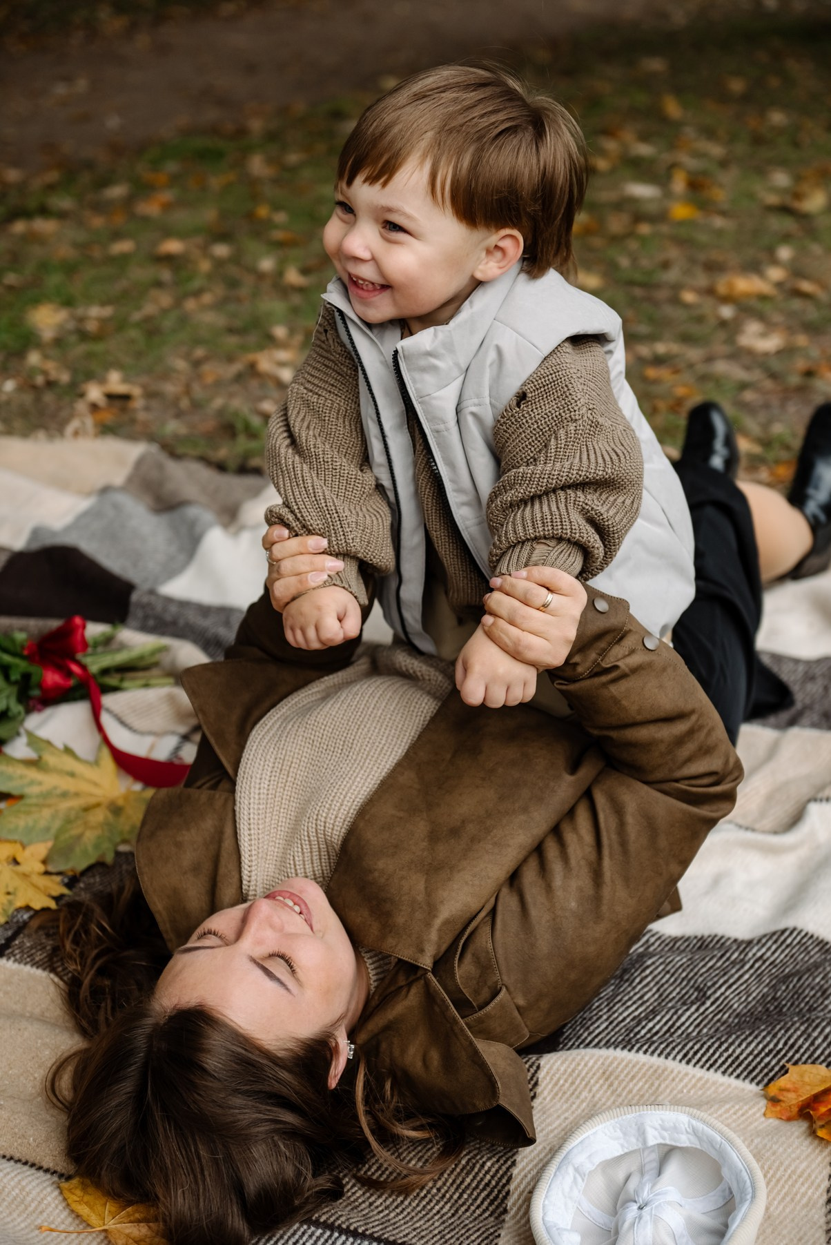 Семейная. Лопухинский сад. Свадебный и сеейный фотограф в Санкт-Петербурге Елена Худякова