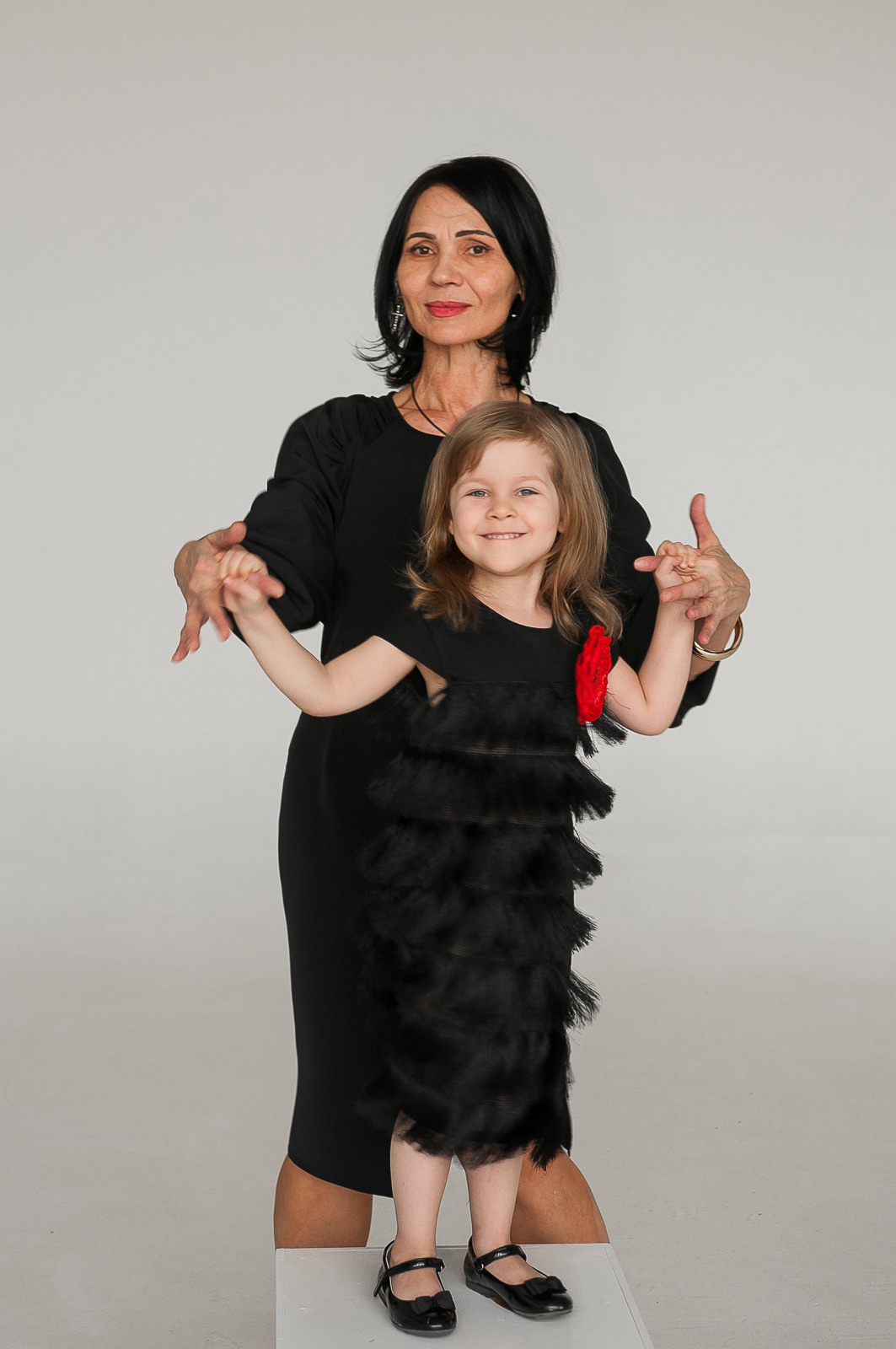 Family photoshoot_Марина, Даша, Андрей и Эмилия. Свадебный и семейный фотограф в Минске Яна Новак