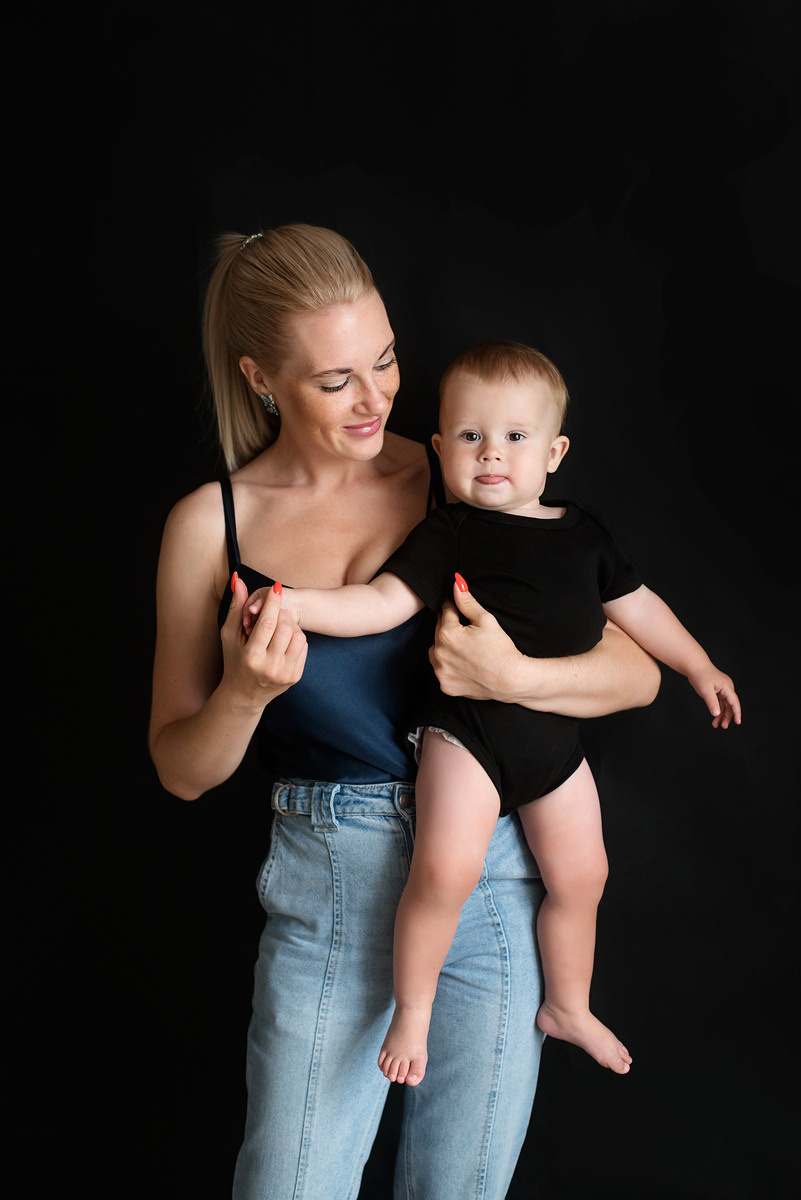 Артем 11 месяцев. Фотограф новорожденных Елена Панова