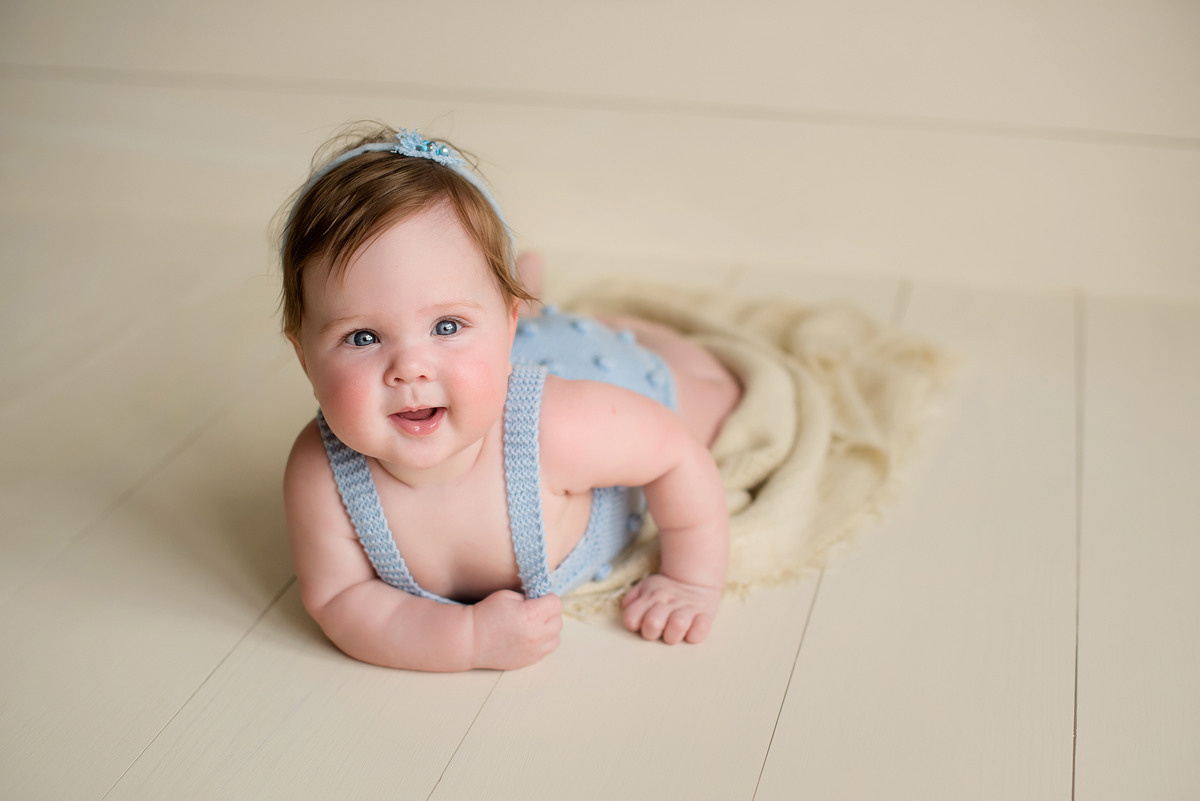 София 9 месяцев. Фотограф новорожденных Елена Панова